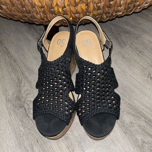 Black knit wedge heel!